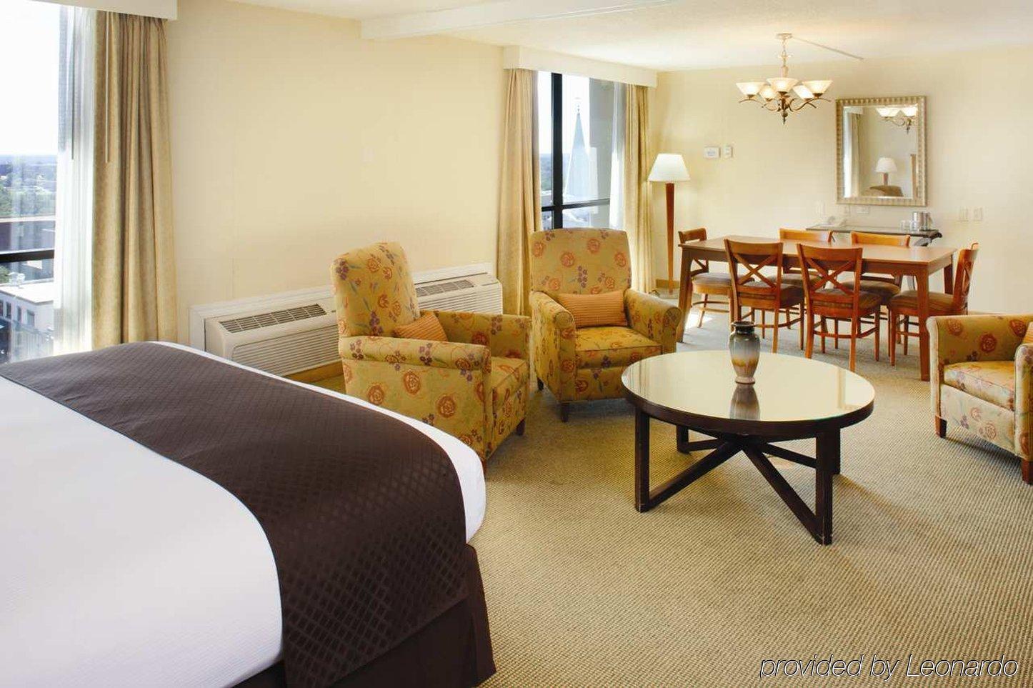 Doubletree By Hilton Hotel Таллагассі Номер фото